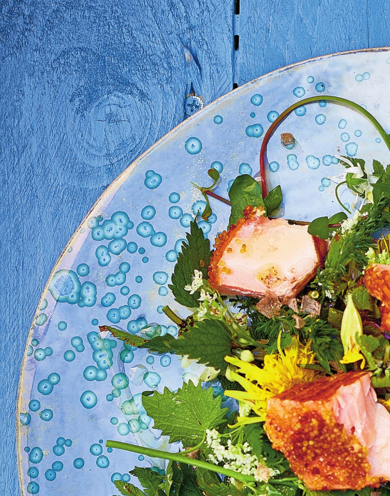 Spring salad with smoked fish