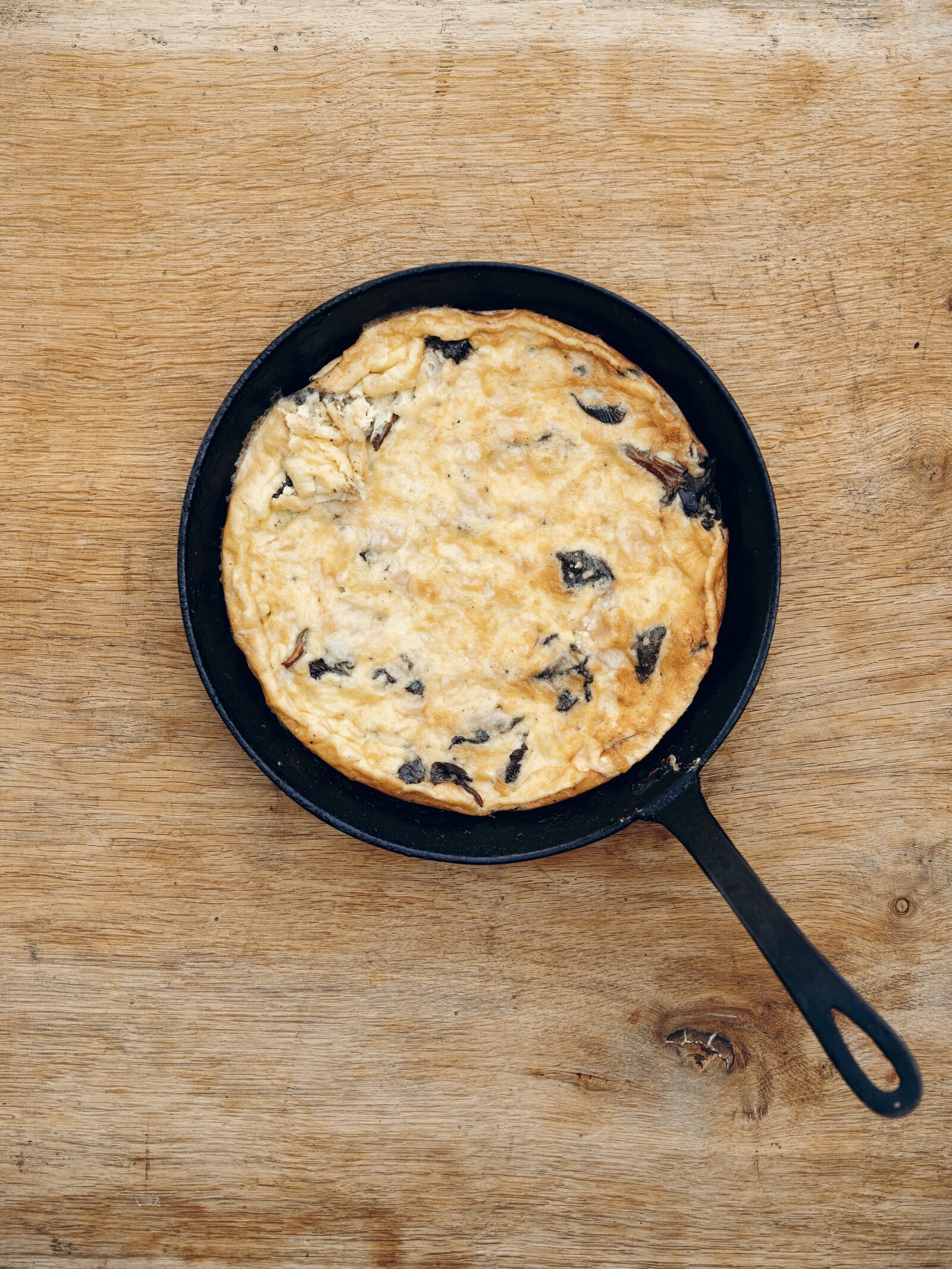 Frittata with funnel chanterelles