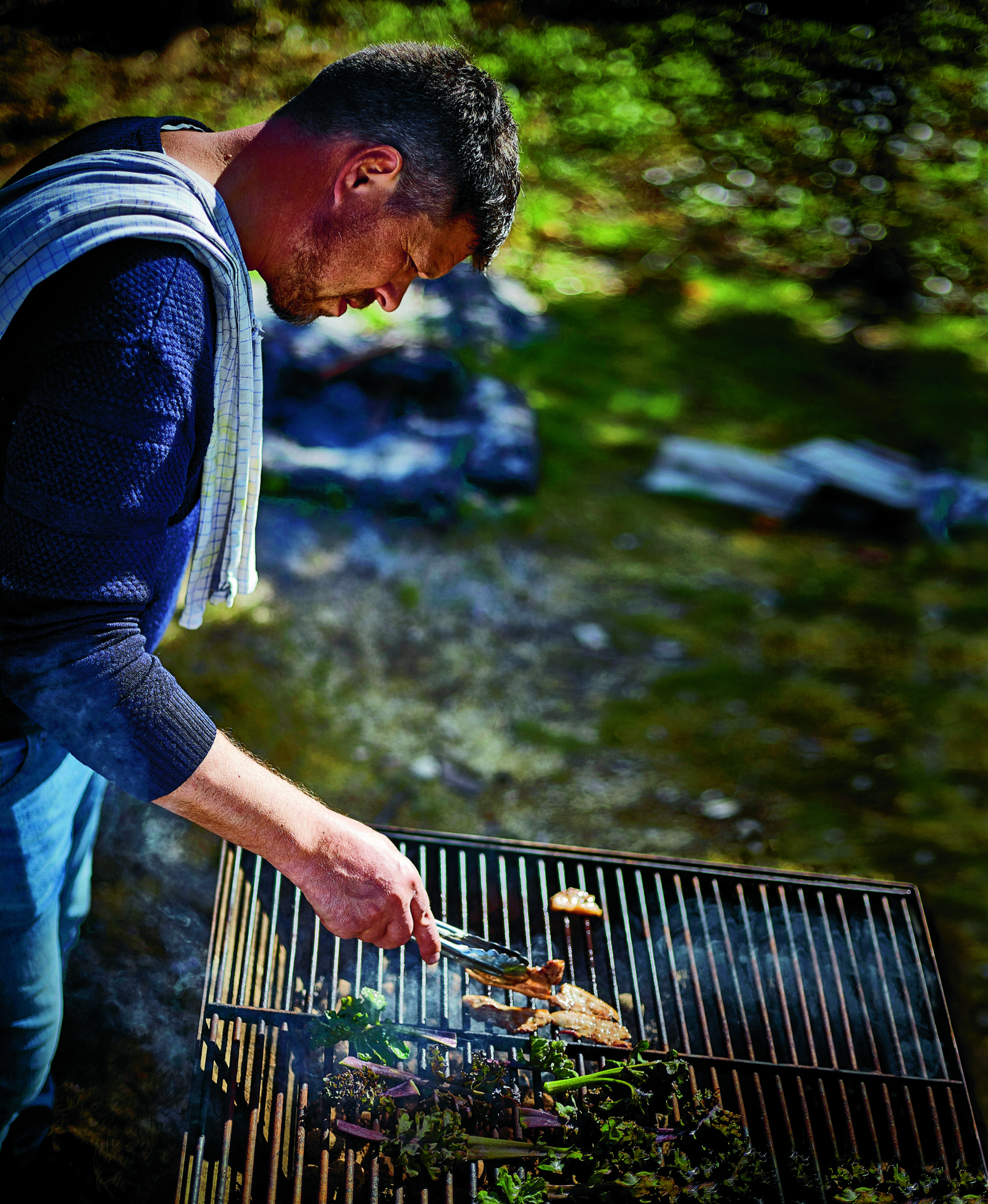 Foraging tour with cooking